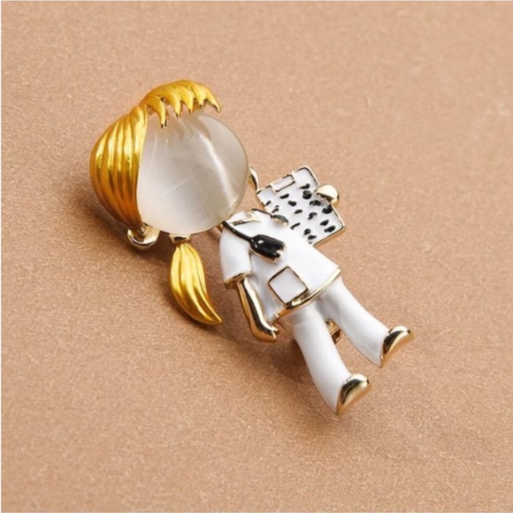 NEW 18K Gold Opal Doctor Nurse Brooch - Picture 7 of 13